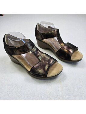 Alegria PG Lite Wedge Sandals Size 41 Bronze Metallic Leather